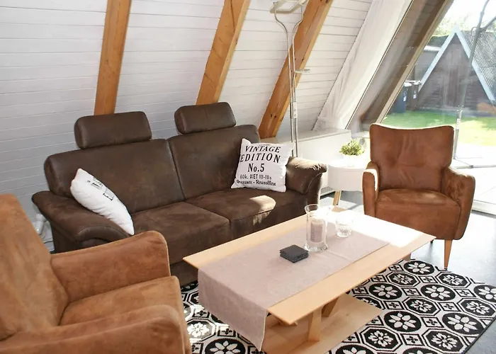 Zeltdachhaus Mit W_lan _ Parkplatz